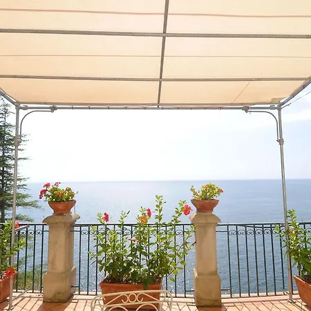 La Clarissa Amalfi Dreams *