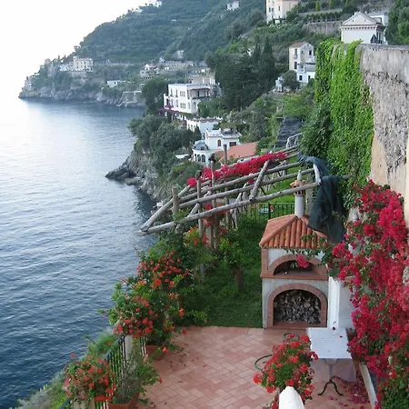 La Clarissa Amalfi Dreams رافيلّو